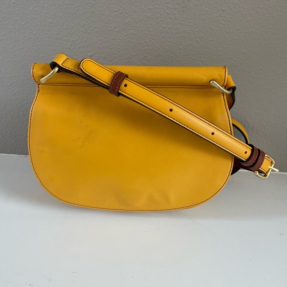 Vera Bradley Handbags - Vera Bradley purse